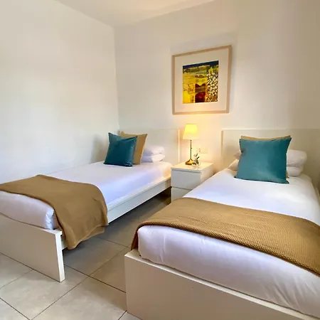 Beachfront Tabaibas Daire Puerto del Carmen (Lanzarote)